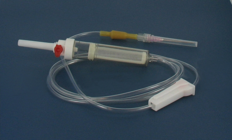 Infúziós szerelék gumi közdarabbal 150 cm - 1 db